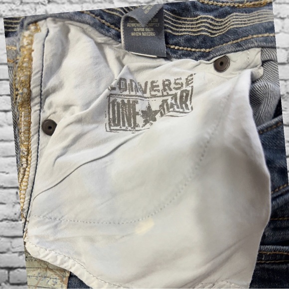 Converse One Star Jeans Bootcut Blue Distressed Denim Size 8 Women’s Stretch - Picture 7 of 9